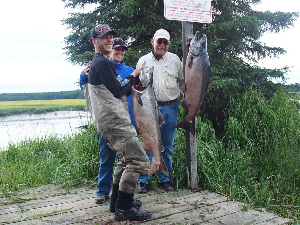 Salmon Catcher Lodge Kenai Ngoại thất bức ảnh