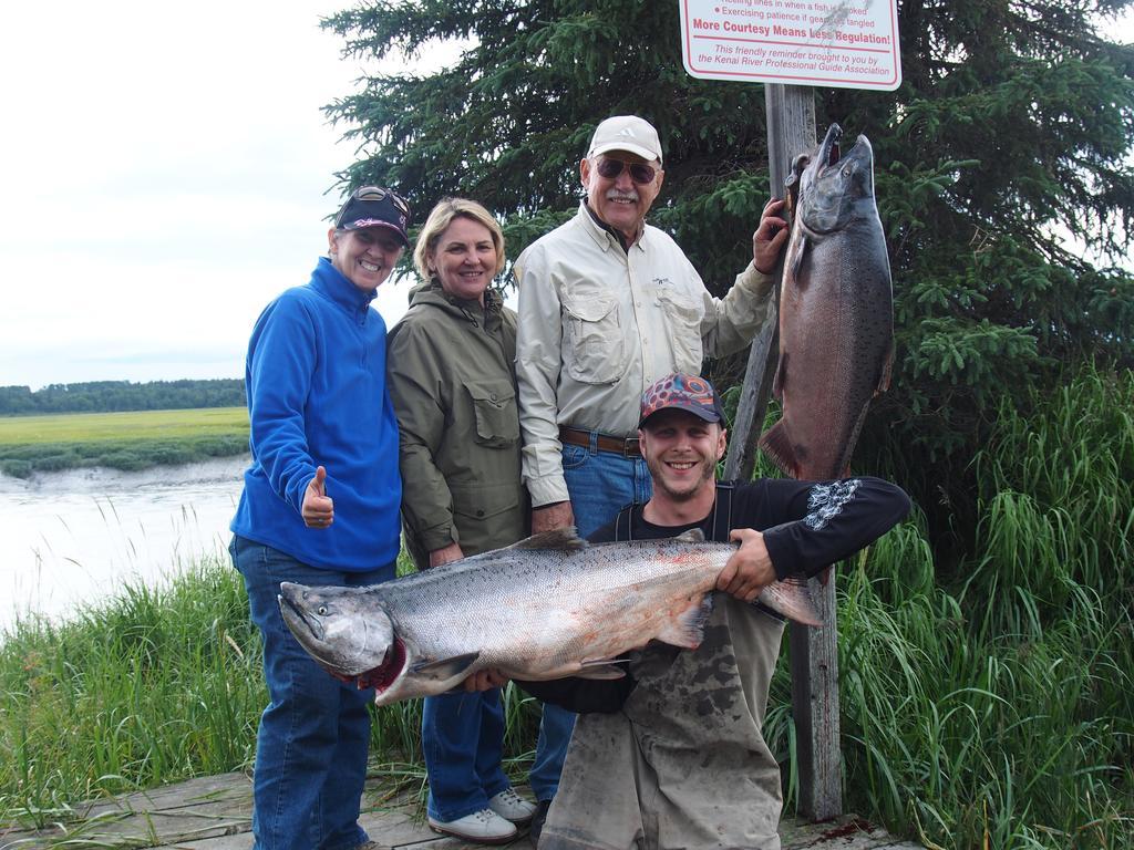 Salmon Catcher Lodge Kenai Ngoại thất bức ảnh